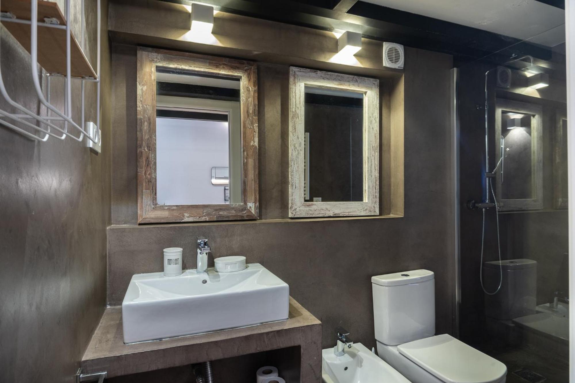 Apartment Beautiful Renovated Loft Minutes From The