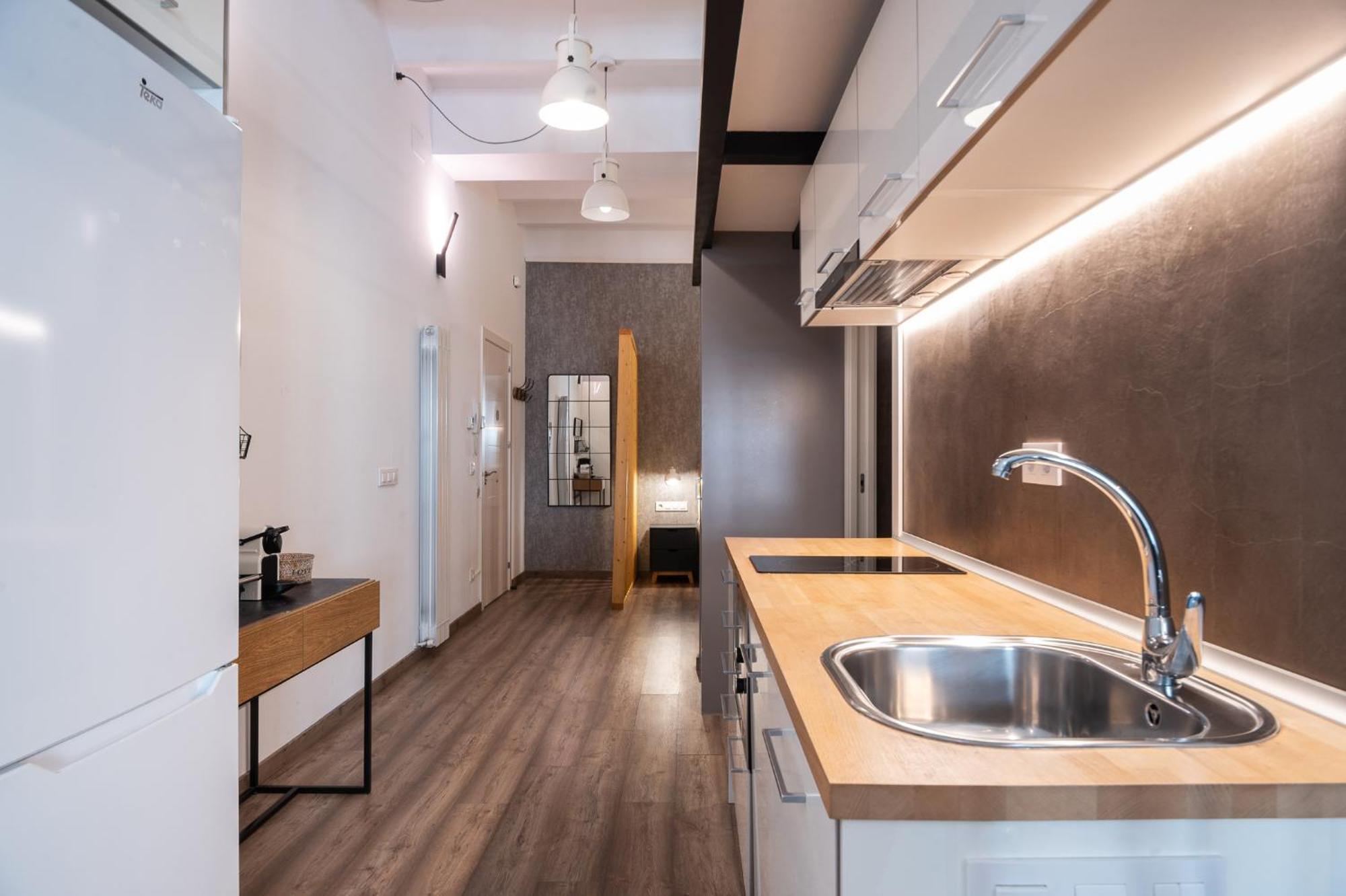 Beautiful Renovated Loft Minutes From The * Barcellona